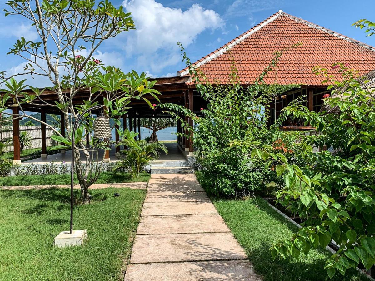 The Club Villas Lombok Sekotong Kültér fotó